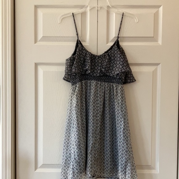 Xhilaration Dress - Picture 2 of 7